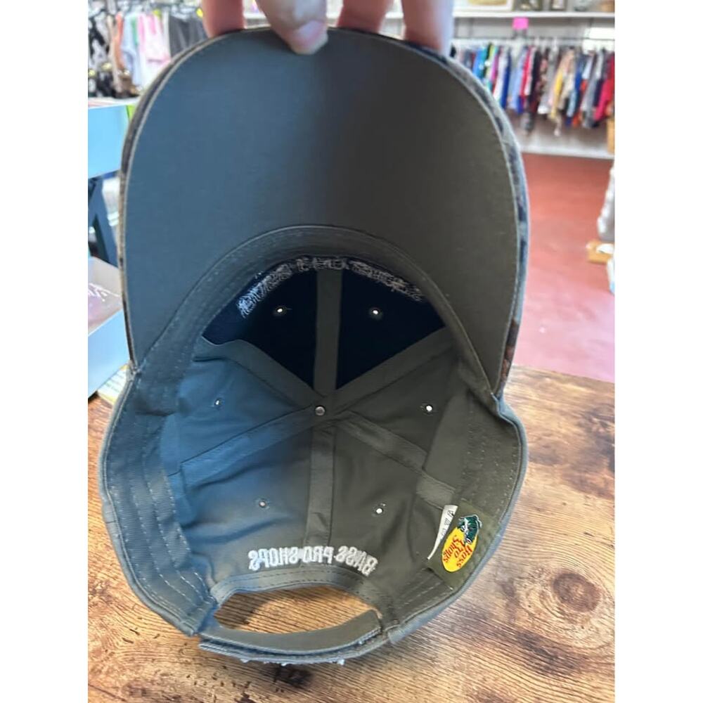 Bass Pro Hat “Hunting The Rut” - Picture 3 of 3